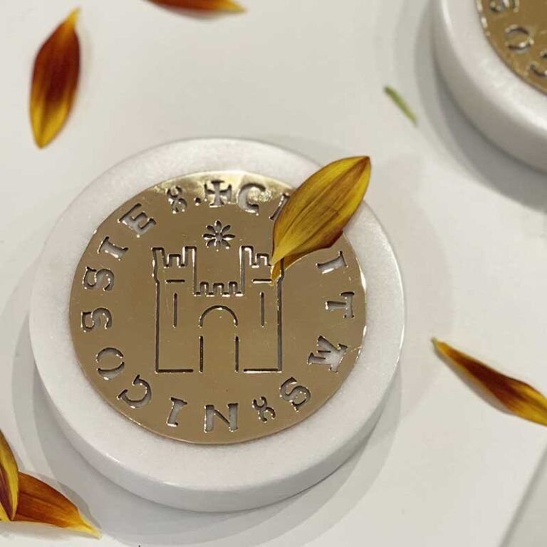 Angel Tissue Holder - €25