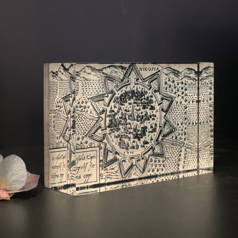 Decorative object