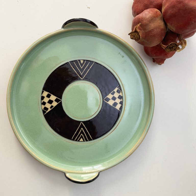 Ceramic plate